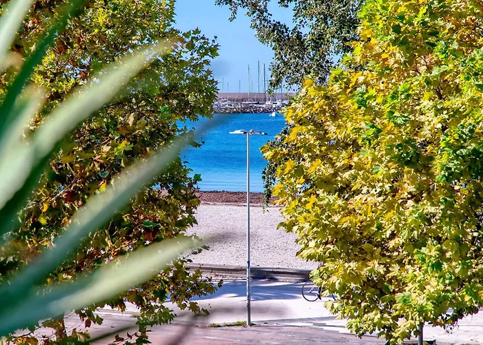 Sole & Mare - Terrazza Fronte Mare Apartment