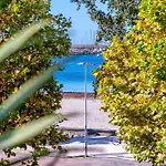 Sole & Mare - Terrazza Fronte Mare Apartment