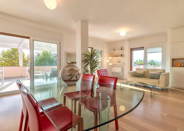 Sole & Mare - Terrazza Fronte Mare *